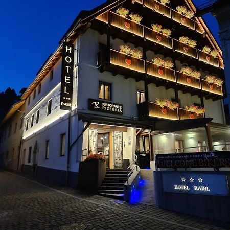 Hotel Raibl E Appartamenti Tarvisio Bagian luar foto