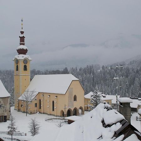 Hotel Raibl E Appartamenti Tarvisio Bagian luar foto