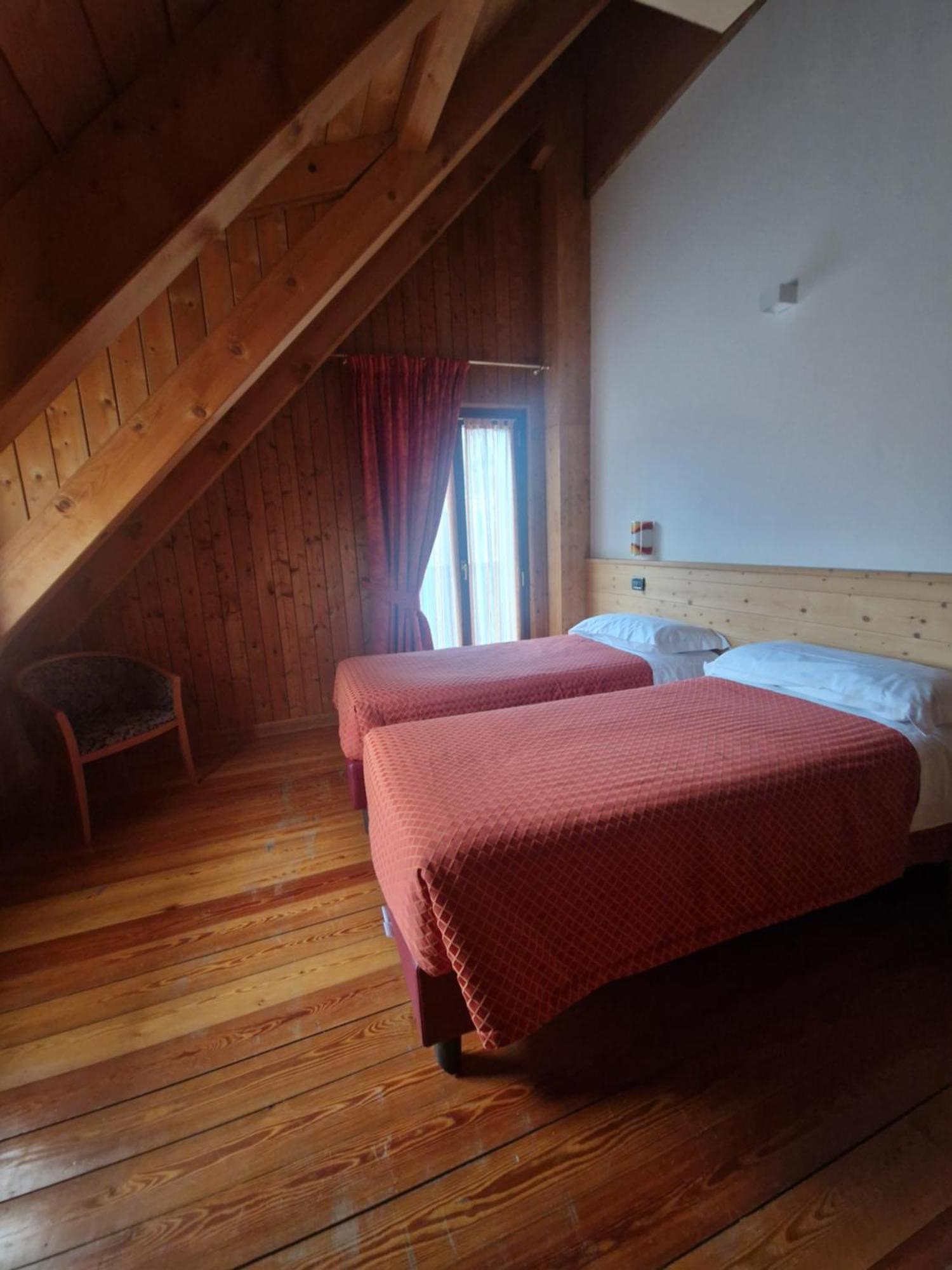 Hotel Raibl E Appartamenti Tarvisio Bagian luar foto
