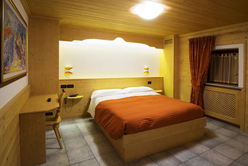 Hotel Raibl E Appartamenti Tarvisio Bagian luar foto