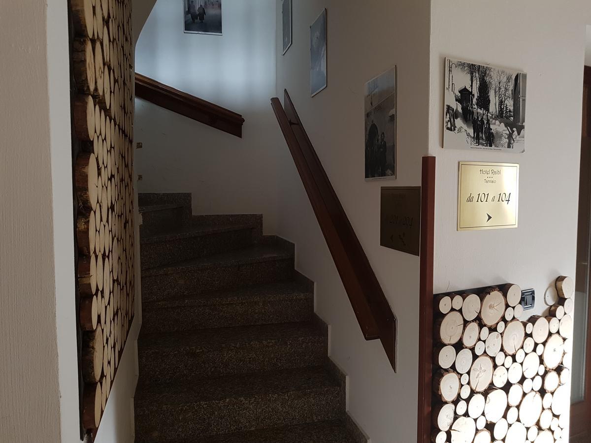 Hotel Raibl E Appartamenti Tarvisio Bagian luar foto